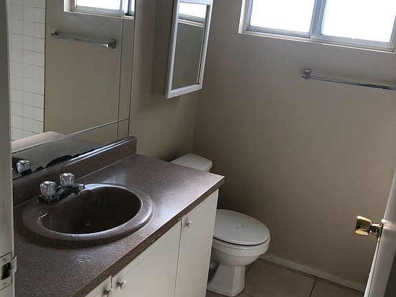 3rd image of 717 Lilly Ln #6260239