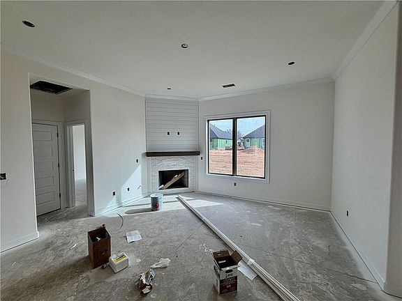 3rd image of 1811 Ferguson St