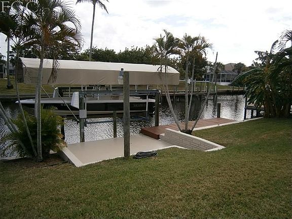 4th image of 4923 SW 8th Ct