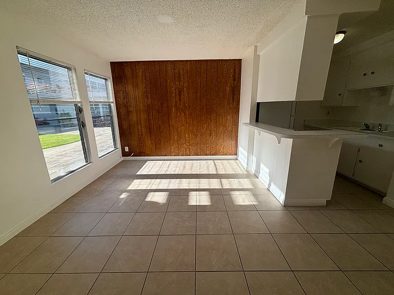 1-5010 Keeney St #39 — Photo 8
