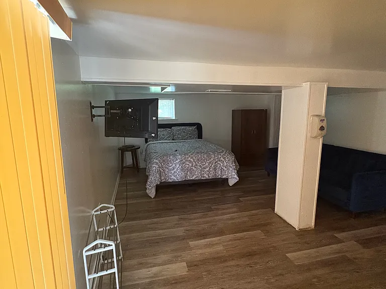Pete Ln — Photo 2
