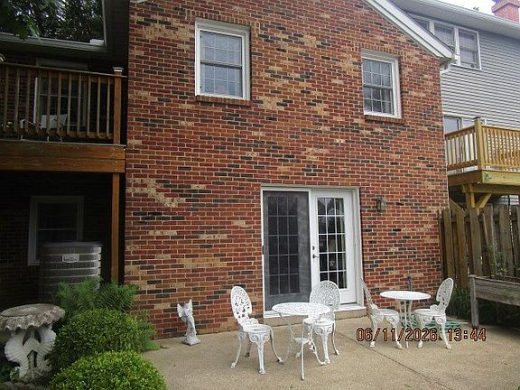 5th image of 251 Constitution Dr