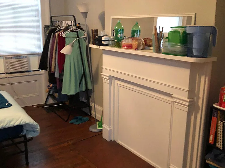 401 W Green St — Photo 11