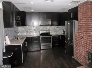 30 Marigold Cir, Levittown, PA