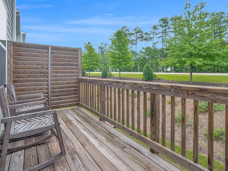 1202 Commack Dr — Photo 23