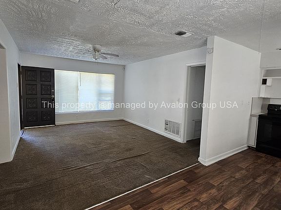 4th image of 9106 Altamont Ave W