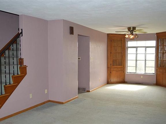 2nd image of 6074 Shady Oak St