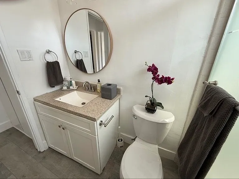 203 S Curtis Ave #B — Photo 7