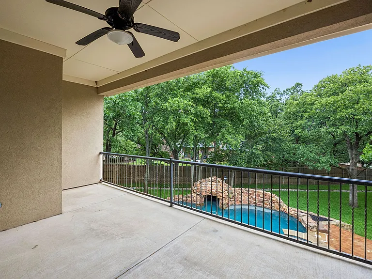 2101 Miracle Point Dr — Photo 16