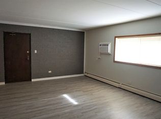 124 Bailey Rd #A, Naperville, IL 60565