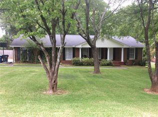 117 Lancelot Way, Lawrenceville, GA