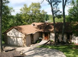 1723 Cove Cir E, Lawrenceburg, IN 47025