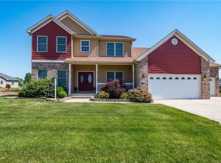 1504 Hunters View Dr, Mt Zion, IL 62549