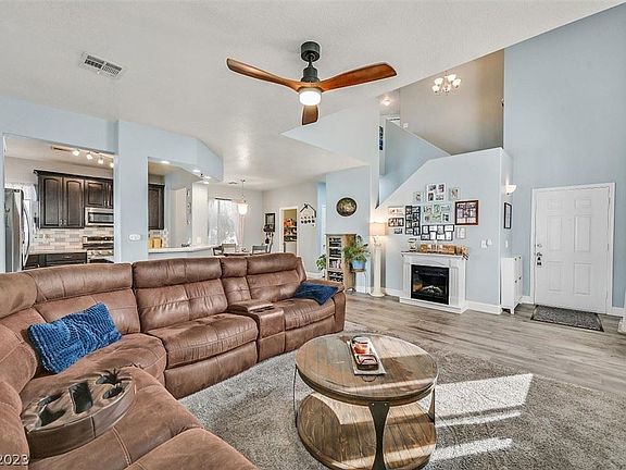 2nd image of 8824 Spinning Wheel Ave