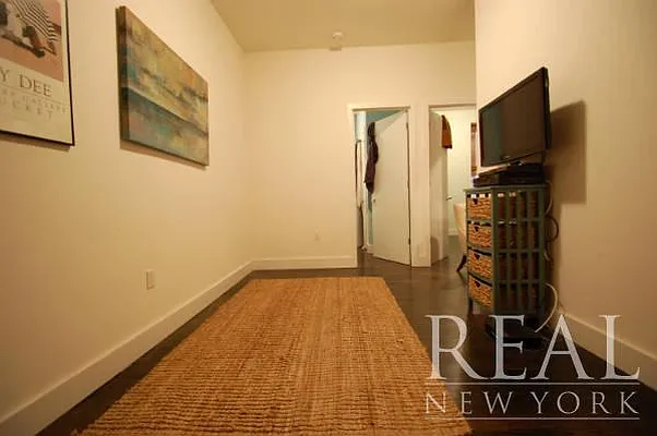 Rented by REAL New York | media 37