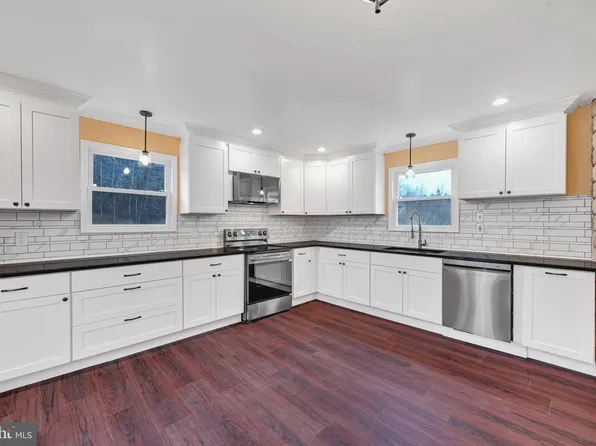 231 Chee St, Barnesville, PA 18214