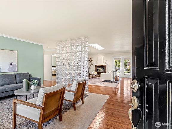 5th image of 8709 8th Street SE