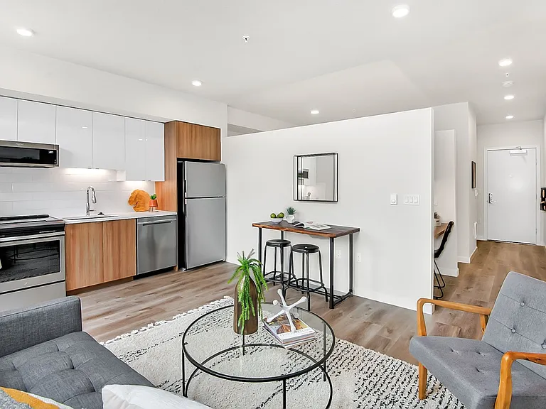 Julian Apartments — Photo 24