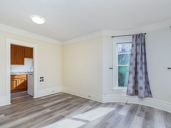 2nd image of 2309 San Jose Ave #4