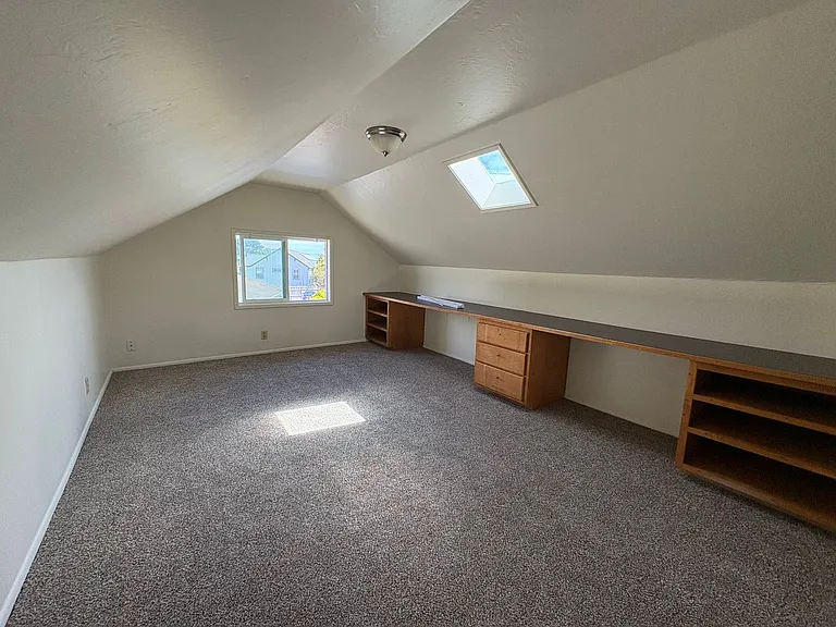 723 W Long St — Photo 4
