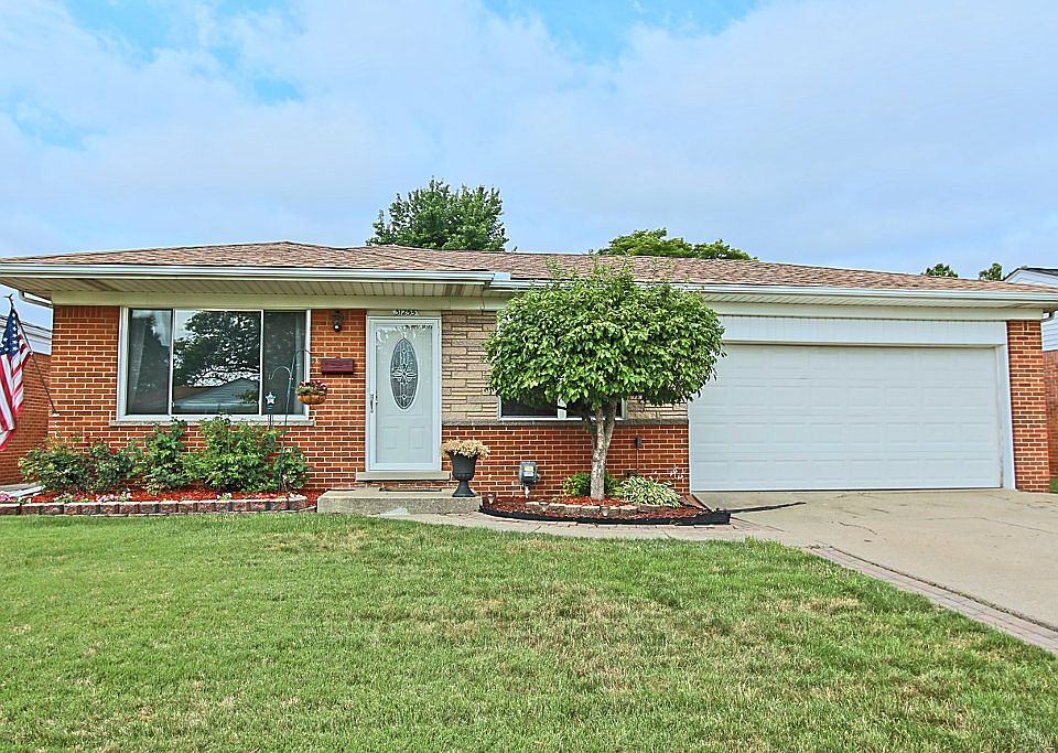 1st image of 31255 Fairfield Dr