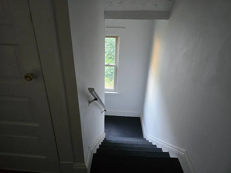 8323 Medina Ave — Photo 10