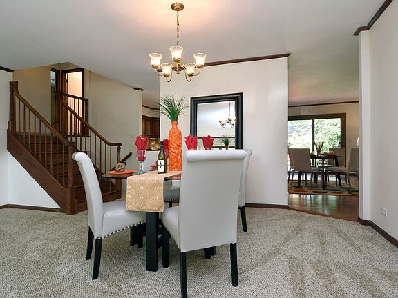 5th image of 406 N Drury Ln