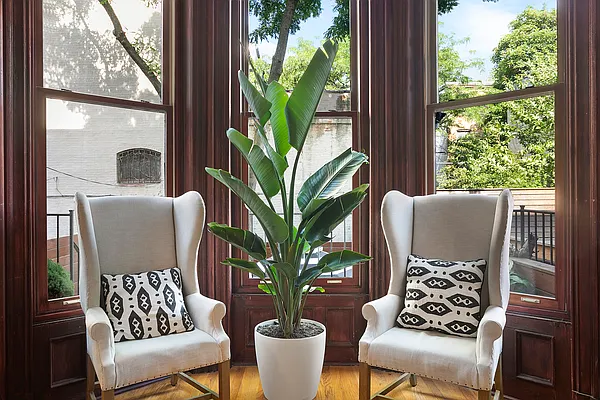 Sold by Compass | media 2