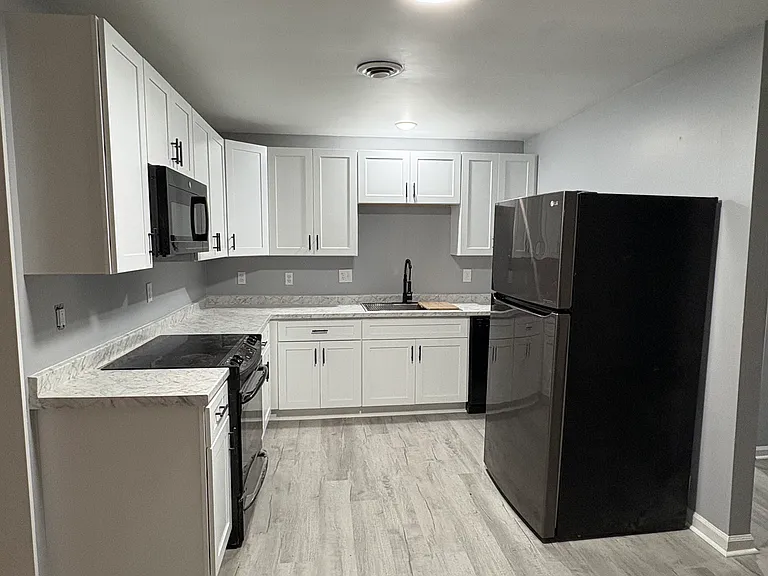 7004 Warwick Blvd — Photo 5