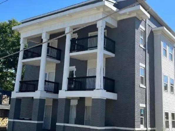 2305 E 37th St, Kansas City, MO 64109