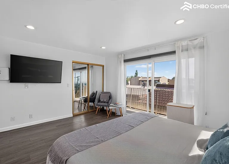 2296 Gaviota Ave #14 — Photo 22
