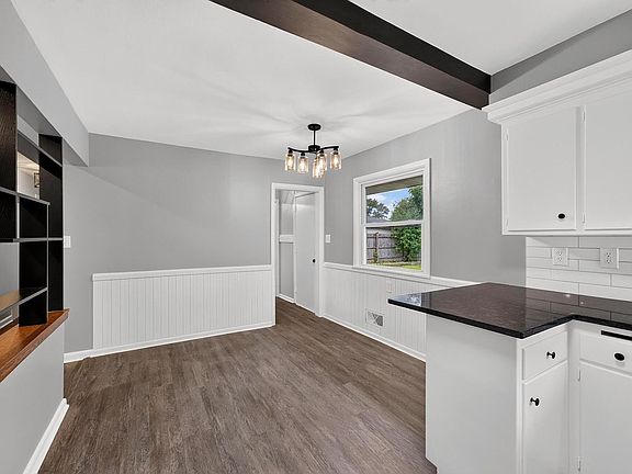 5th image of 8254 W Daphne STREET