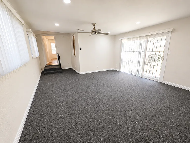 2157 W 109th Pl — Photo 28