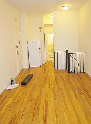 Rented by Keller Williams NYC | media 27