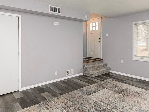 4th image of 1229 McKinley Ave
