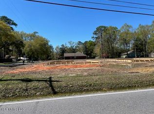 3104 Grouper Rd, Gautier, MS 39553
