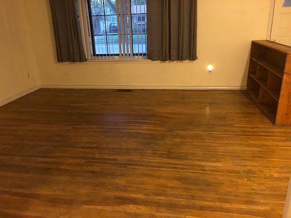 5th image of 29723 Mason St