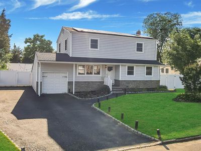 8 Franco Avenue, Selden, NY, 11784