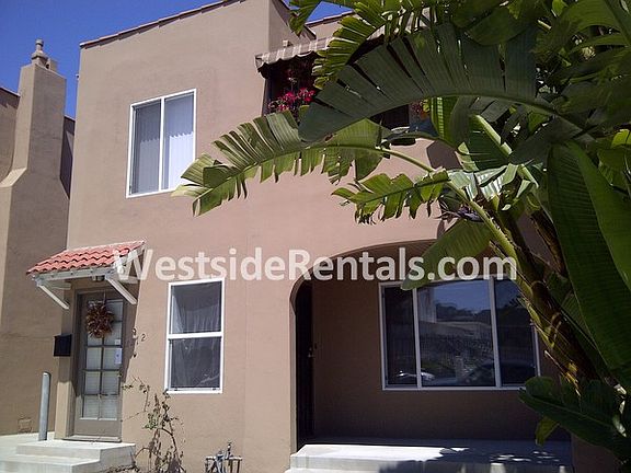 2nd image of 1270 N Fairfax Ave