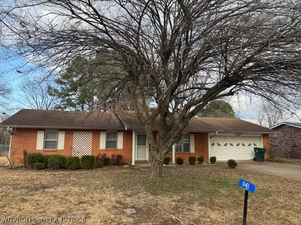 1141 Eastwood Dr, Booneville, AR 72927