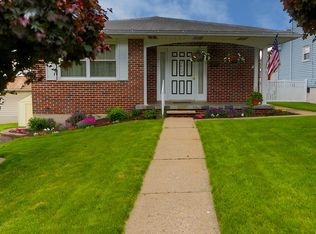 1017 S Hanover St, Nanticoke, PA 18634