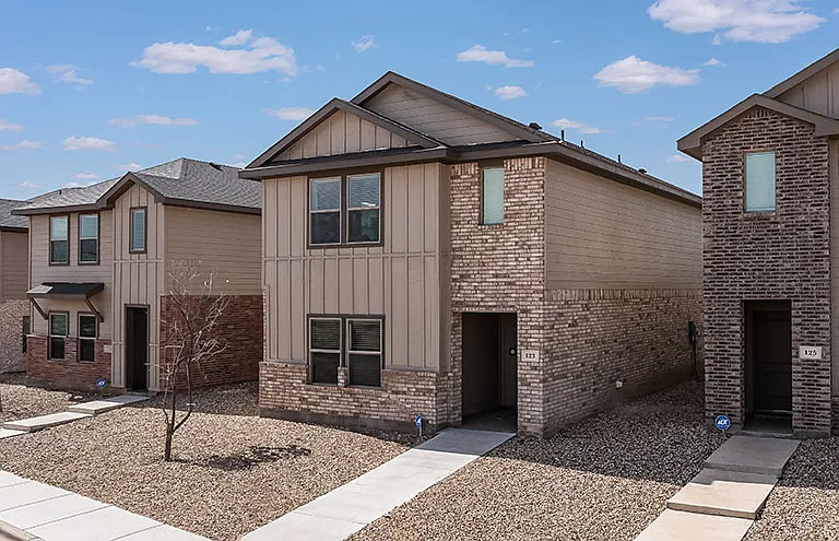 Patterson Pointe — Photo 7