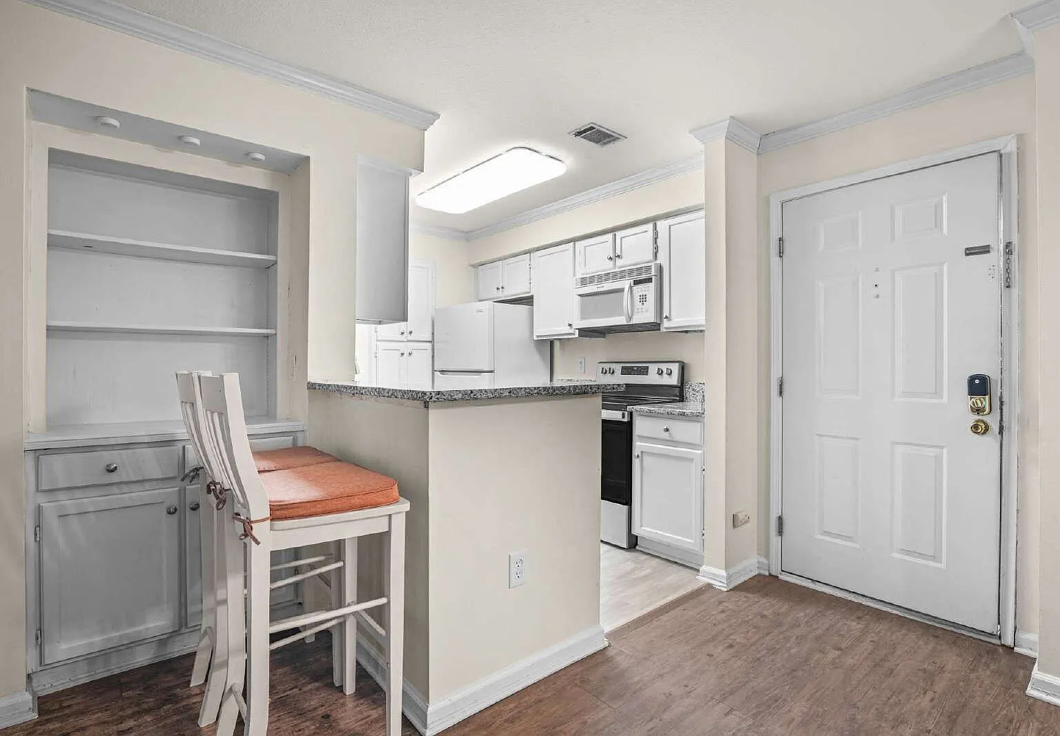 2 bed, 2.0 bath, 1249 sqft, $1,950 — Photo 4