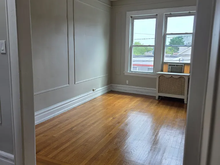 264 Davis Ave #7 — Photo 3