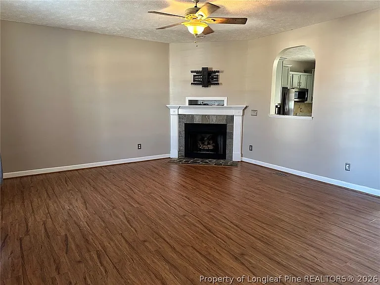 3912 Barclay Way — Photo 2