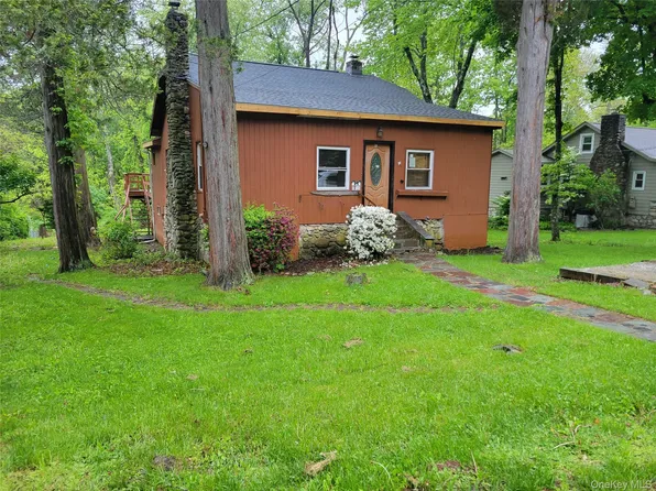 31 Starview Avenue, Putnam Valley, NY 10579