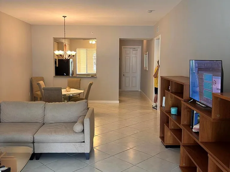 6 Harbour Isle Dr E #205 — Photo 10