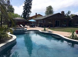 1019 Saint Albans Pl, Encinitas, CA 92024