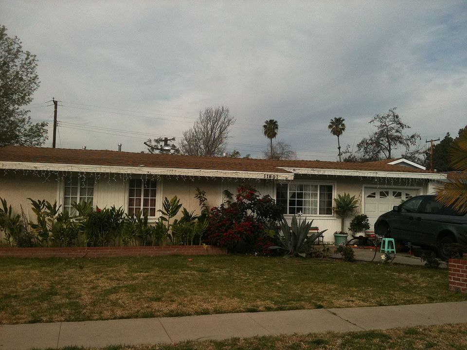 1st image of 11801 Morrie Ln
