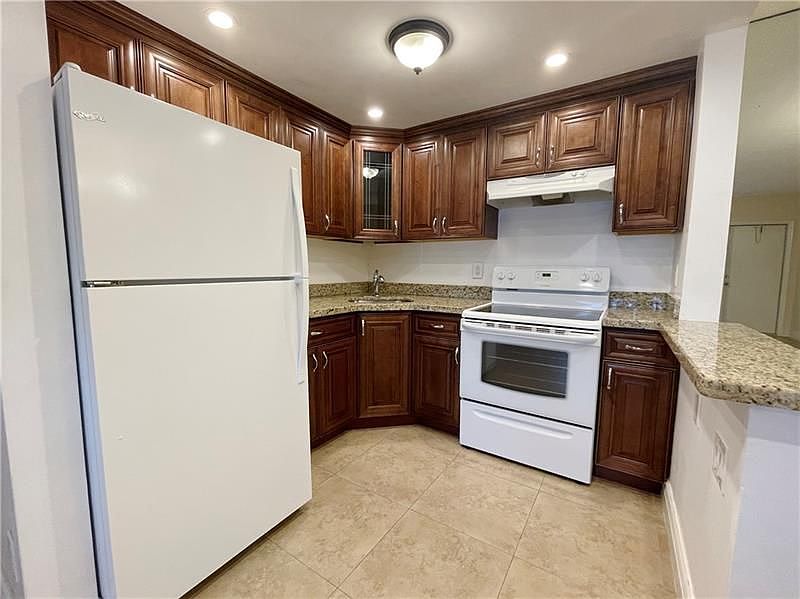 1st image of 5201 NE 24th Ter APT 304